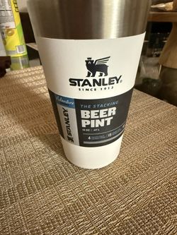 WHITE beer pint cup  PRICE FIRM PLZ DONT ASK FOR LOWER