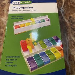 New 12 - Day Pill Organizer