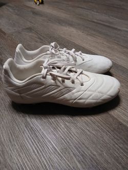 Soccer cleats Adidas 8.5