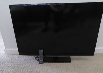40" Toshiba Flat Screen TV