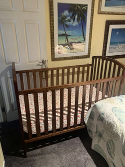 Wooden Crib with Deluxe Mattress