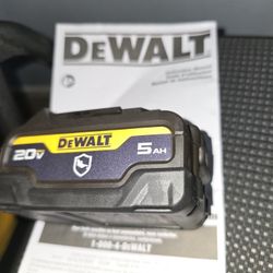 New Dewalt Battery Oil Resistant 