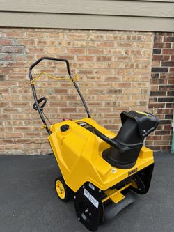 New Dewalt 21in Single Stage Snow Blower 