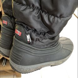 Girls snow boots size 13