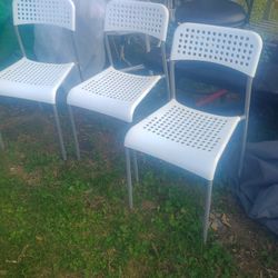 Metal And Heavy Duty Plastic Chairs 3 Of Them Indoor Or Outdoor 