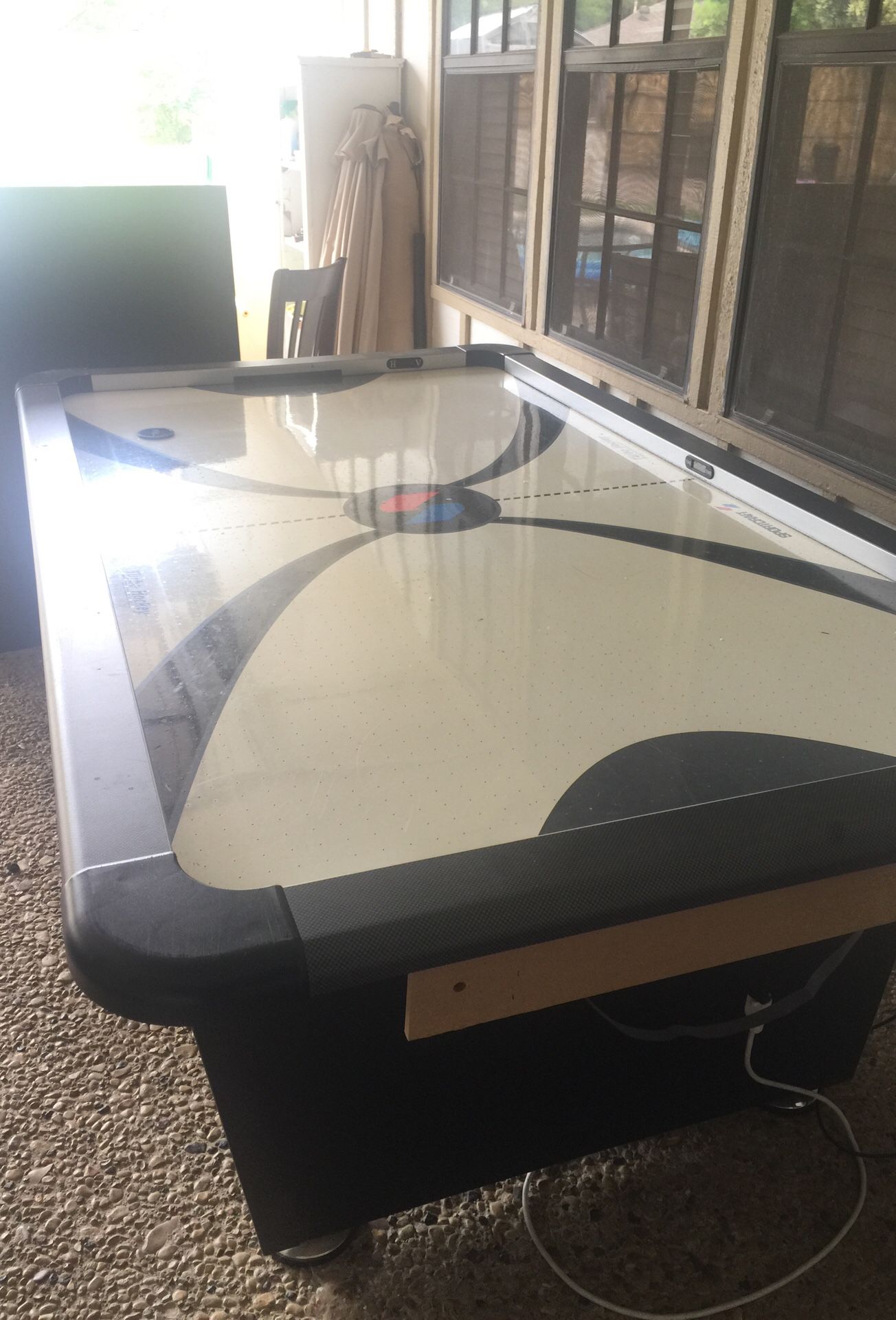 Full size air hockey table