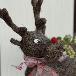 Vintage Wicker Reindeer Rattan Deer Planter Cute Holiday Decoration