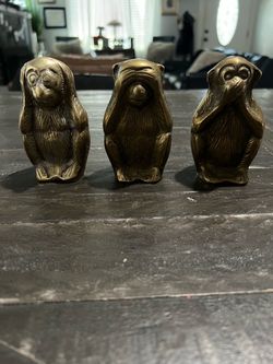MID-20TH C VINT TRIO SOLID BRASS MONKEYS 'SEE NO/HEAR NO/SPEAK NO EVIL' FIGURES.