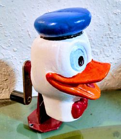 VINTAGE WALT DISNEY PENCIL SHARPENER