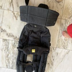 Lille Baby Carrier In Black 
