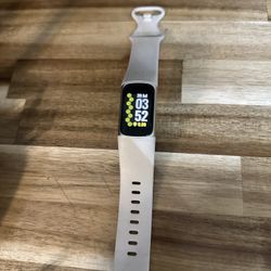 Fit Bit Charge 6