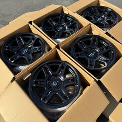 Brand New 5x127 Jeep Wrangler and Gladiator 17” Fuel “Slayer” Off-road Wheels