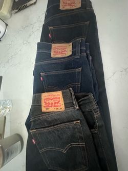 501 Jeans size 36/30 and black is 34/34