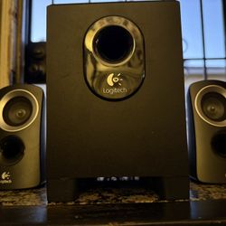 Logitech Z313 Speakers