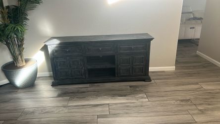 Isabella Grey 71” In TV Stand