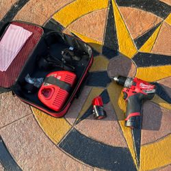 Milwaukee M12 FUEL 12V Lithium-Ion Brushless Cordless 1/4 in. Hex Impact Driver Compact Kit w/ (1)2.0Ah(1)1.5  Batteries, Bag