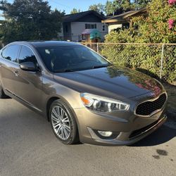 2014 KIA Cadenza