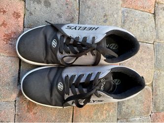 Heelys boy size 8 shoes