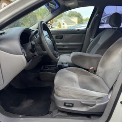 2004 Ford Taurus