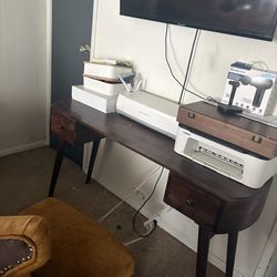Vintage wooden desk n chair 220 or B/O willing to sell separately