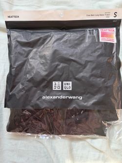 Alexander Wang Women's Crew Neck  Long Sleeve Black T-shirt Size Small UNIQLO