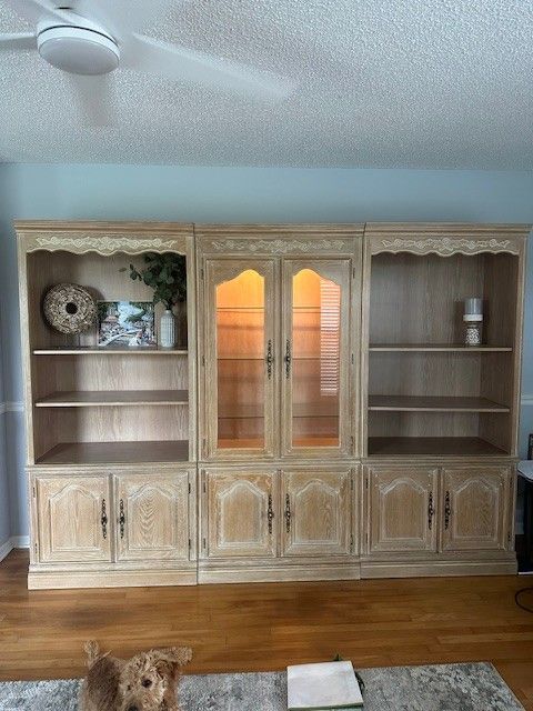 Beautiful Quality Wooden Shelving Unit/Hutch