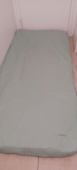 Twin mattress