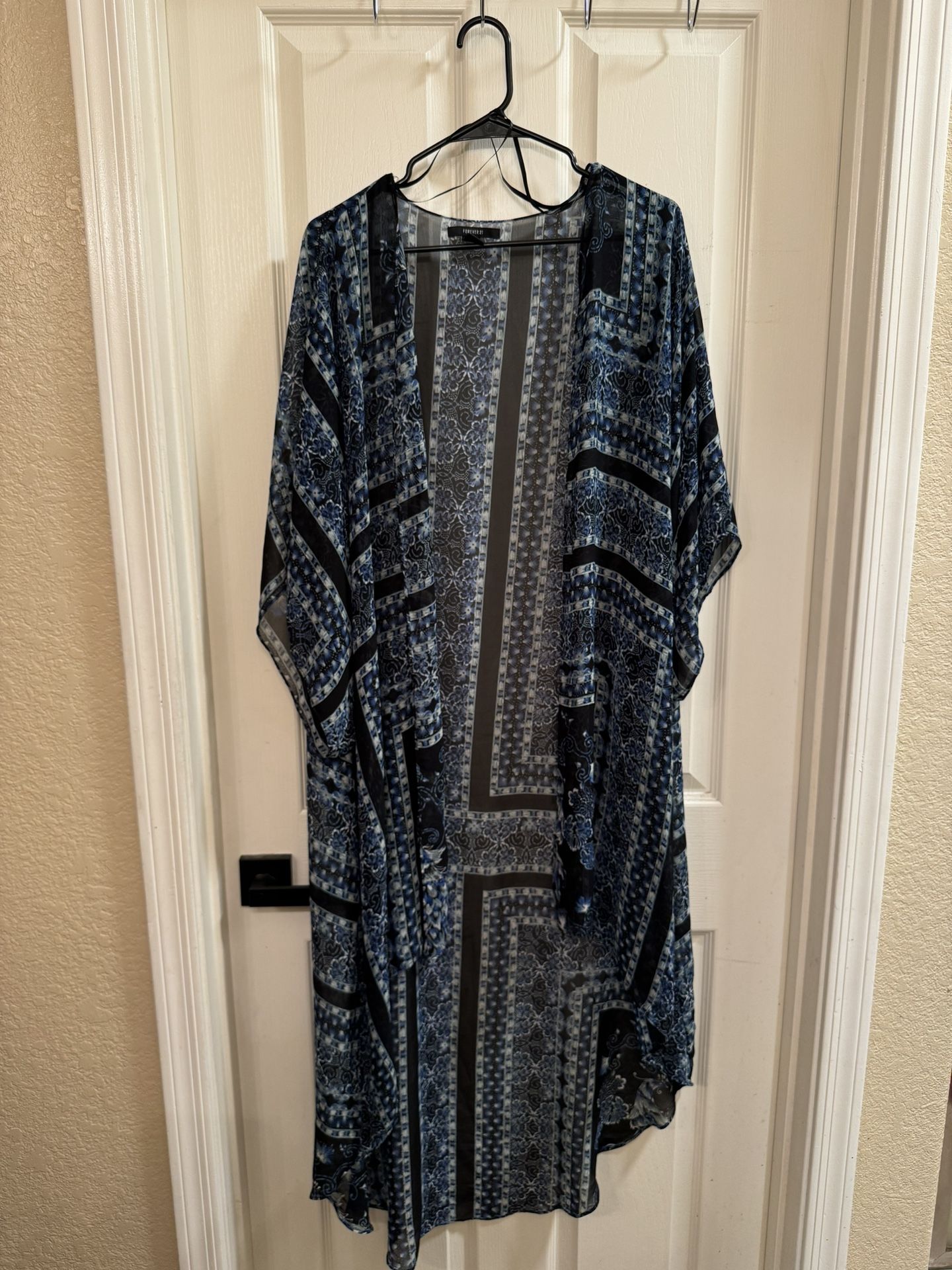 Move Out Sale: Flowy Cardigan