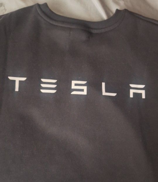 Tesla Sweater NEW XL