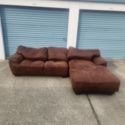 Nice Brown lounge  Couch For Sale 💎 FREE DELIVERY 
