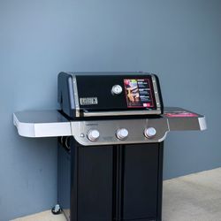 Brand new Weber Genesis E-315 3-Burner Natural Gas Grill in Black with Cast-Iron Grates