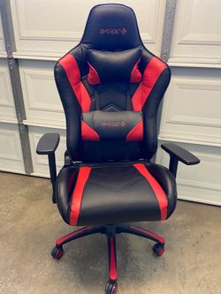 Gaming chair in extremely great conditions. Firm on price