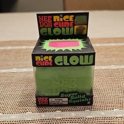 Needoh Nice Cube Green Glow