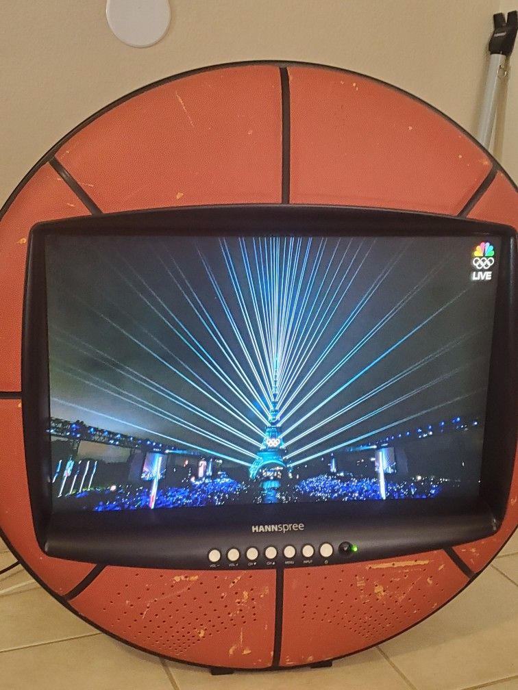 Hannspree 28"Basketball Tv
