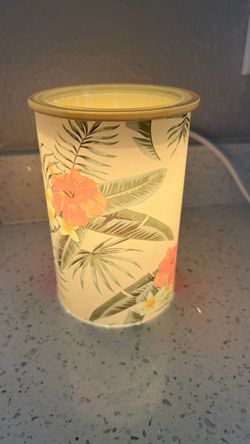 New Without Box Pretty Palm Scentsy Wax Warmer