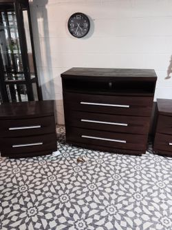 Dark Mahagony Dresser/ Media Stand and Two Night Stands