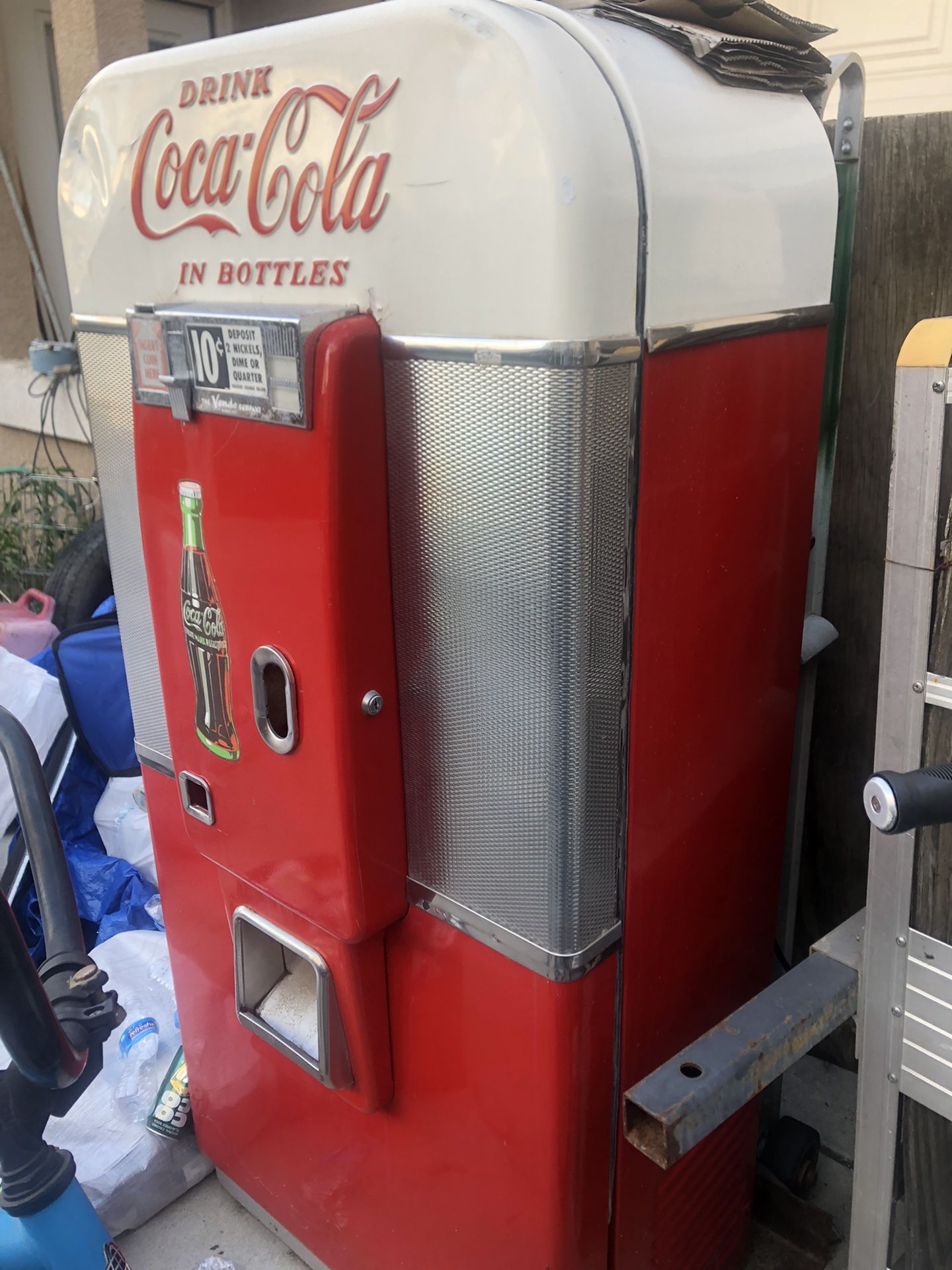 Antique Coca Cola Bottle Vending Machine Vendo V80 