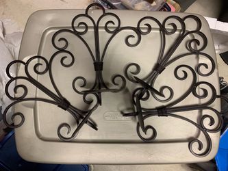 Metal wall decor