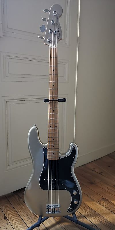 Fender Pbass 75th anniversary
