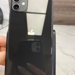 iPhone 11 64gb Unlocked ID: 36842
