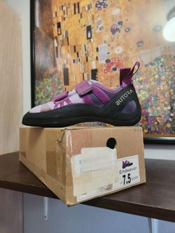 Climbing Shoes Butora Endeavor Womens 7.5 Purple