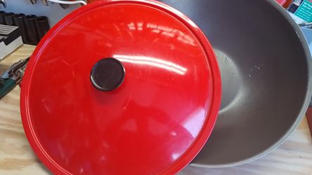 Electric non- stick wok. Works great!