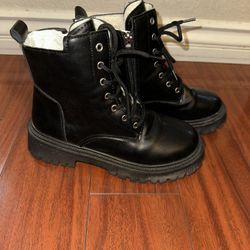 Faux Fur Boots 