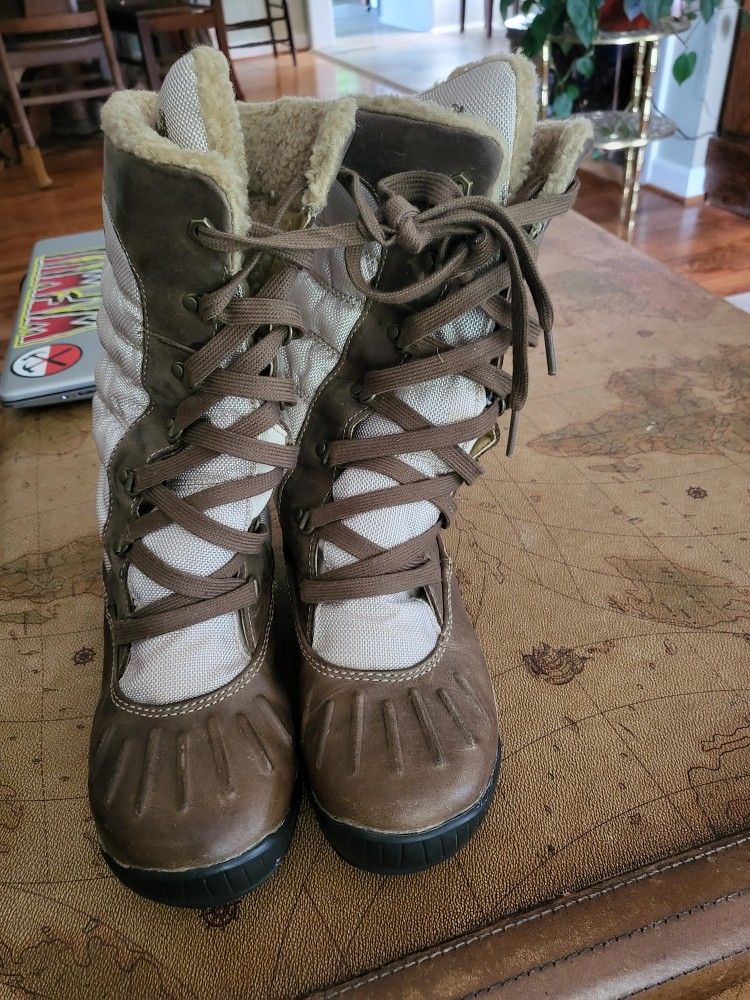 Youth Timberland Waterproof Boots Size 6.5