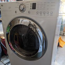 LG Washer & Dryer With Pedestals
