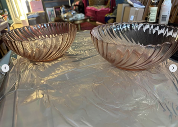 Set of two vintage pink arcoroc Rosaline swirl serving bowls