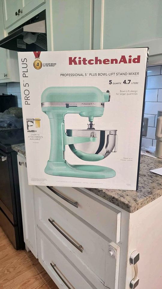 Ice Blue Kitchen Aid Mixer Professional for Sale San Diego, CA - OfferUp