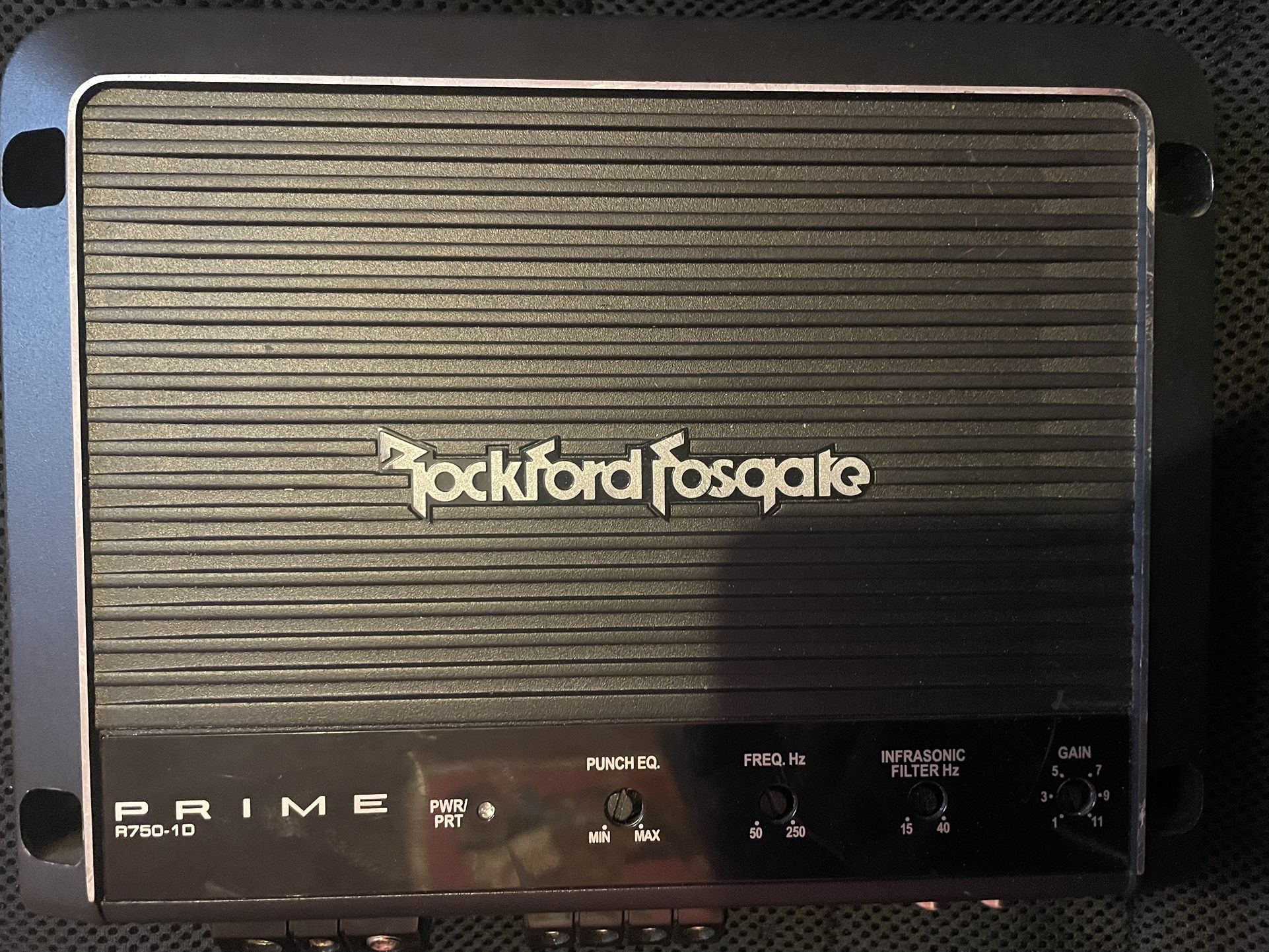 Rockford Fosgate R750-1D