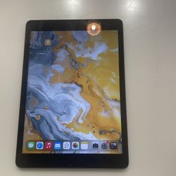 Unlocked iPad  9 64 GB- Wifi + Cellular Space Gray- Plus an Apple Pencil 
