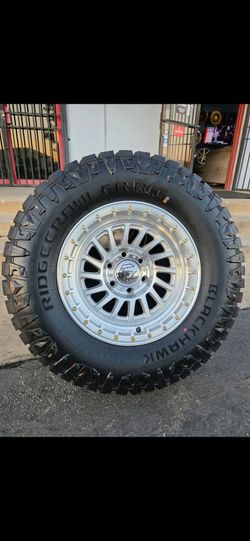 17" FUEL rims w/ 33" RT tires LT33x12.50R17